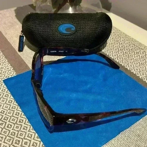 Costa Maya women’s sunglasses with case - Picture 2 of 8